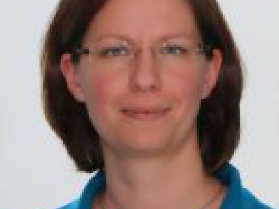 Portraitbild Dr. med. Andrea Heinzelmann