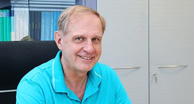 Portraitbild Prof. asoc. Dr. med. Bernd Kleine-Gunk